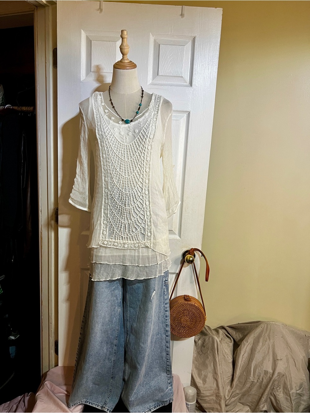 Ambra Made In Italy Wms White Silk Floral Embroidery Crochet Lagenlook Top S